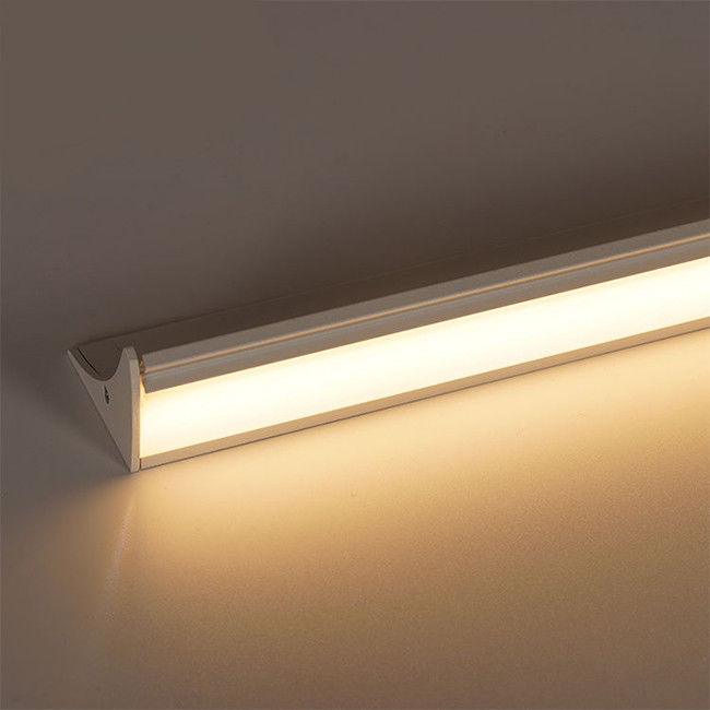 Αργιλίου οδηγημένη λουρίδα 120LED άσπρο κόκκινο πράσινο μπλε 12V Ip44 τηλεχειρισμού σχεδιαγράμματος Rgb